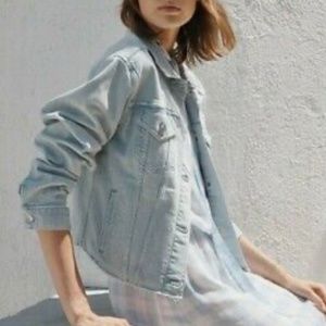 Lauren Ralph Lauren Women’s Radlee Cut-Off Light Wash Jacket size L